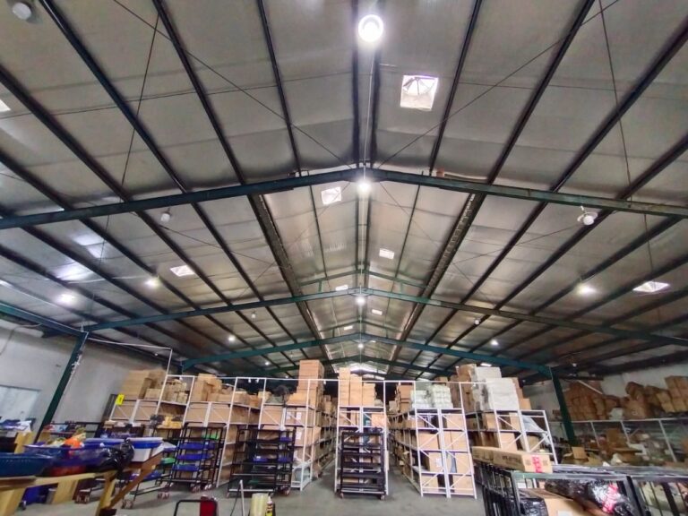 Insulasi Panas Atap Gudang dan pabrik
